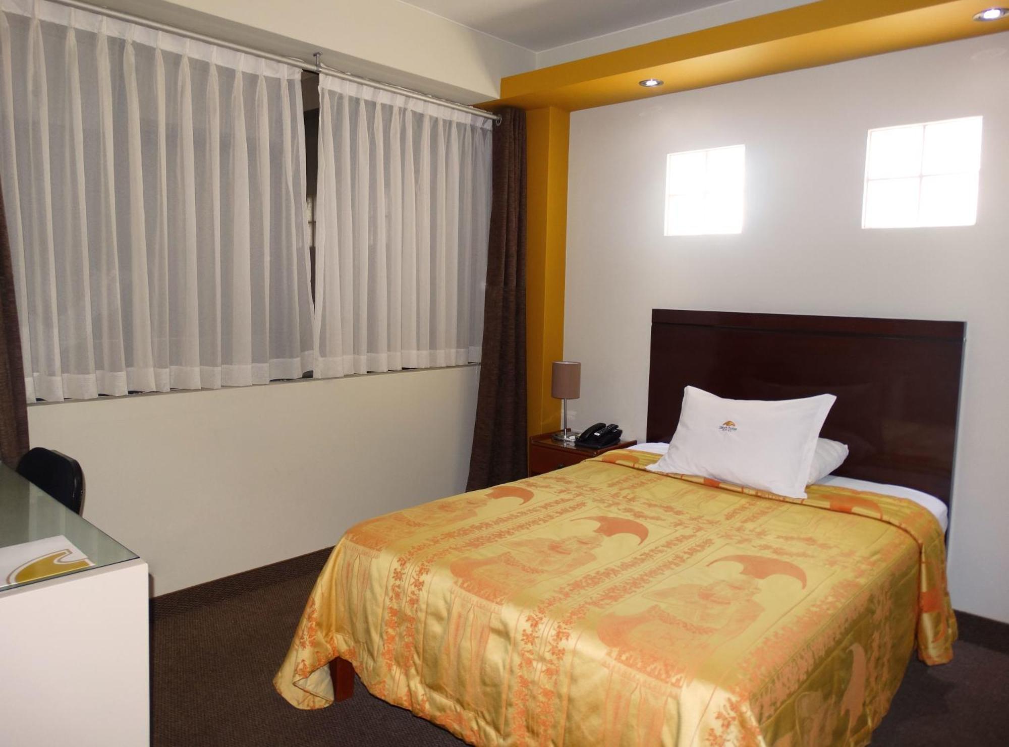 Hotel Gran Sipan チクラーヨ 部屋 写真