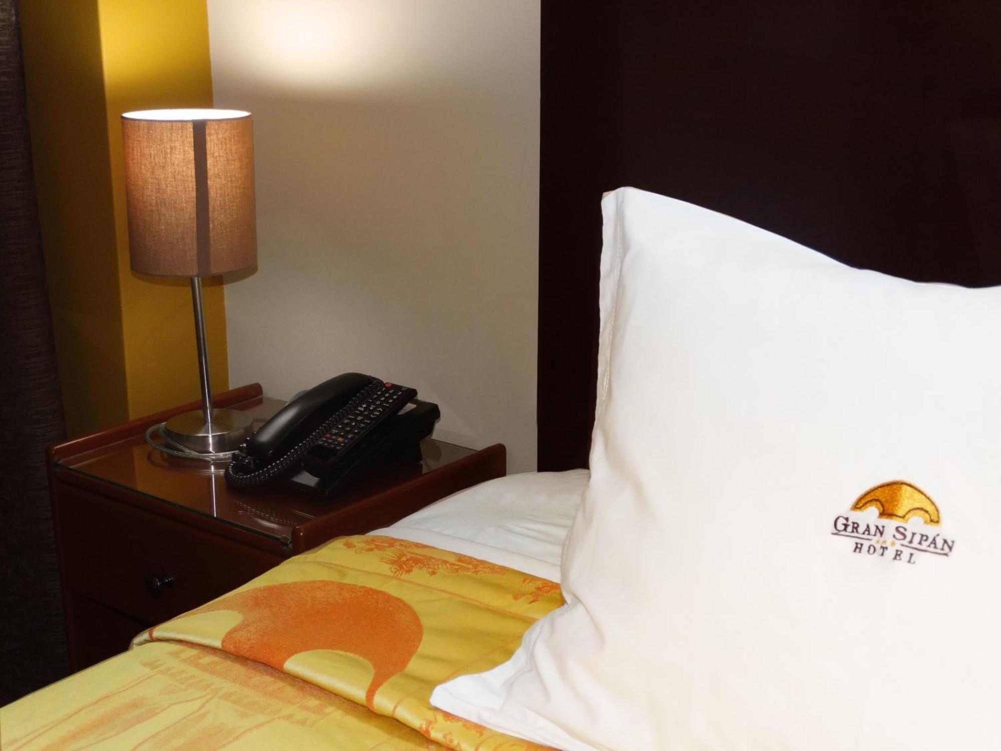 Hotel Gran Sipan チクラーヨ 部屋 写真