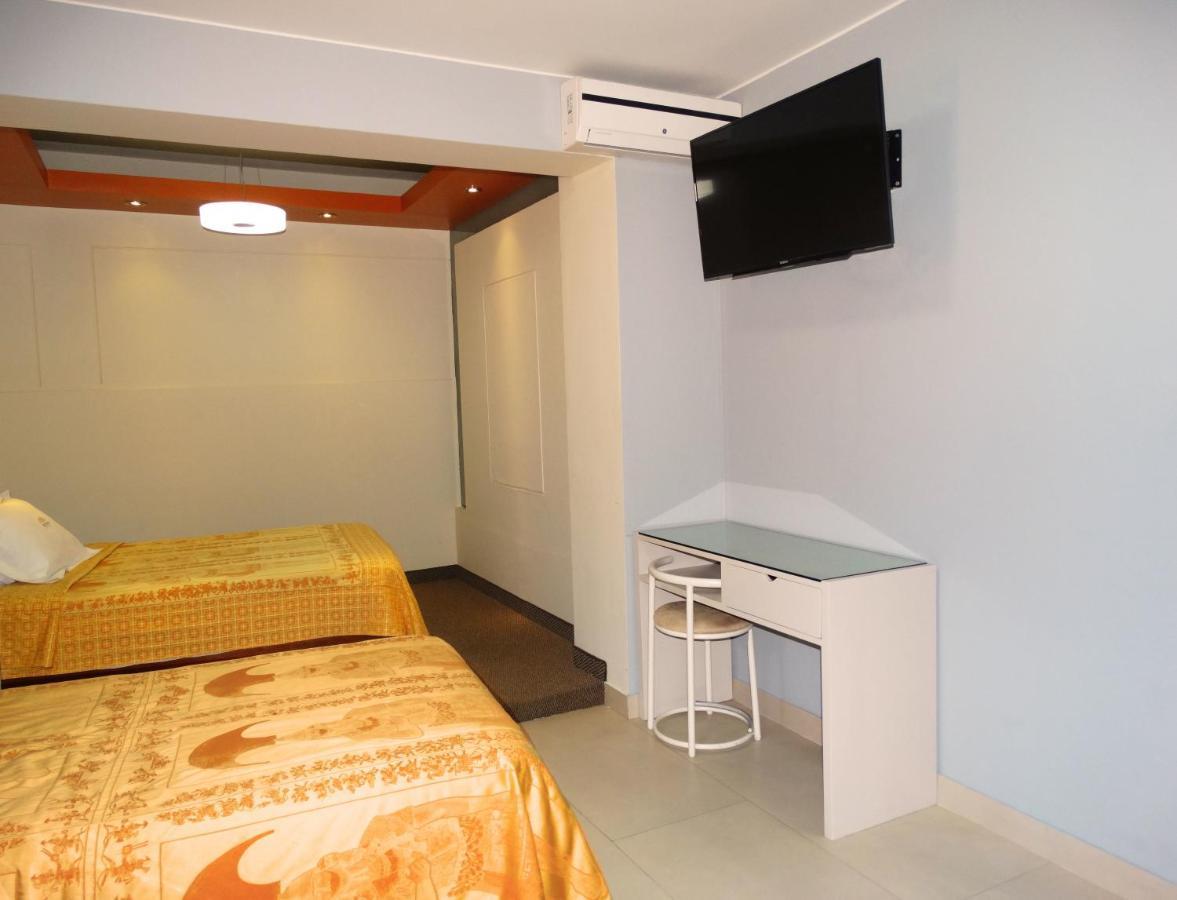 Hotel Gran Sipan チクラーヨ 部屋 写真